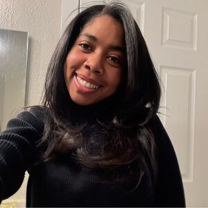 Meet your Posher, Aliya